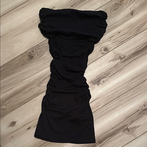 Zara Dresses & Skirts - Zara Black Strapless Ribbed Bodycon Dress